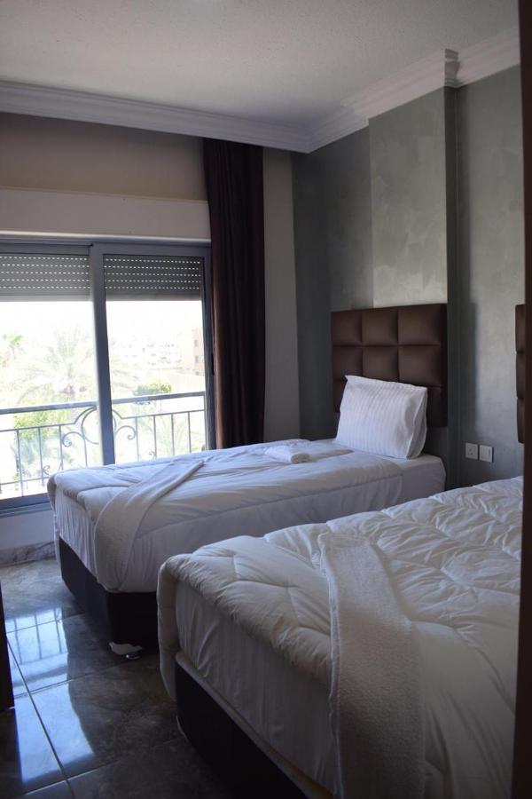 Baron Palace Hotel Suites Akaba Buitenkant foto