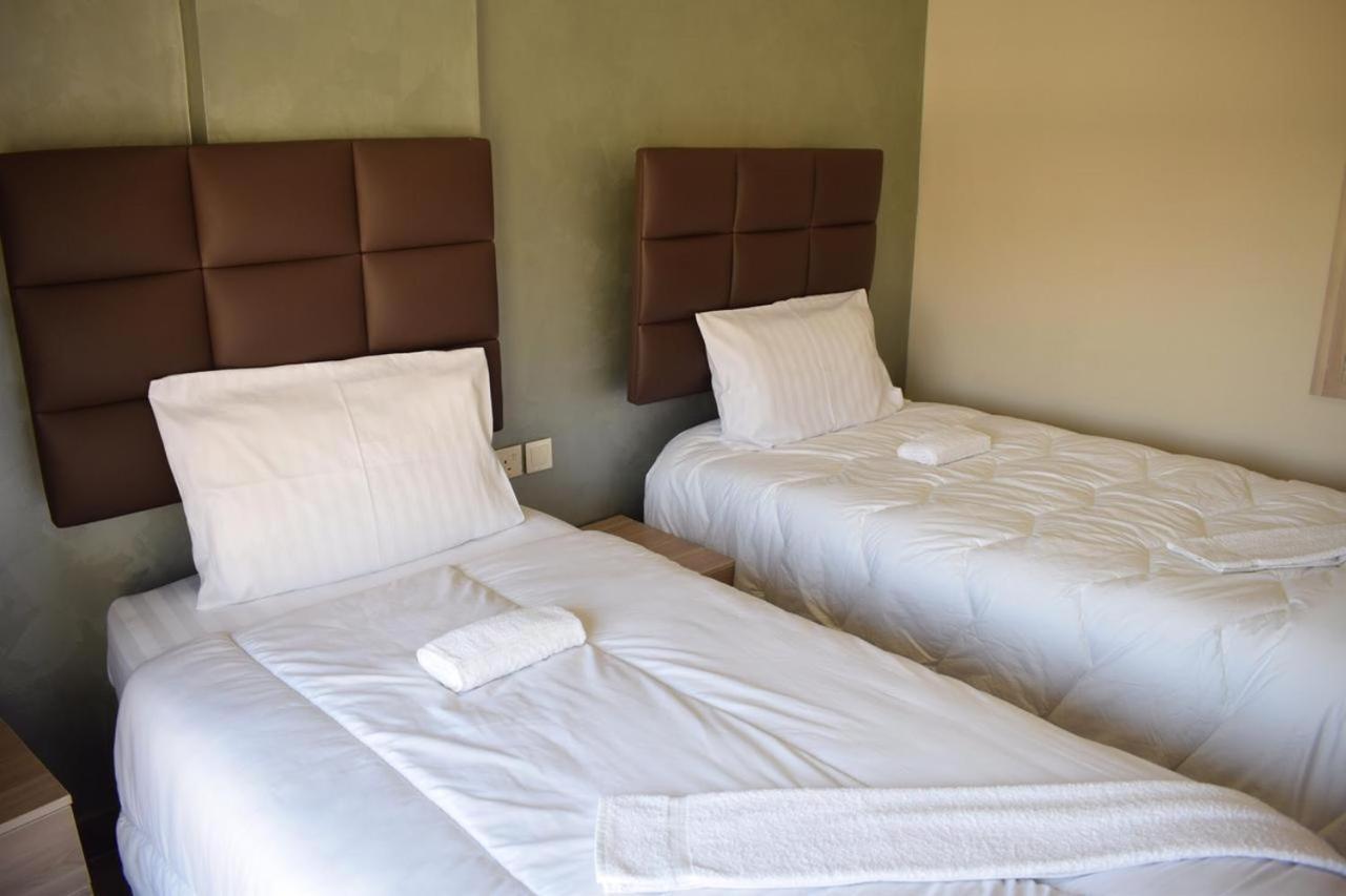 Baron Palace Hotel Suites Akaba Buitenkant foto